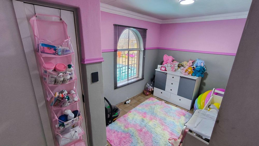 Granny Flat 1 - bedroom 2