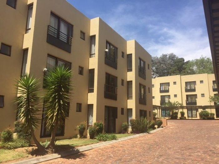 1-Bedroom Apartment To Rent in Sandown, secure complex, close to amenities.