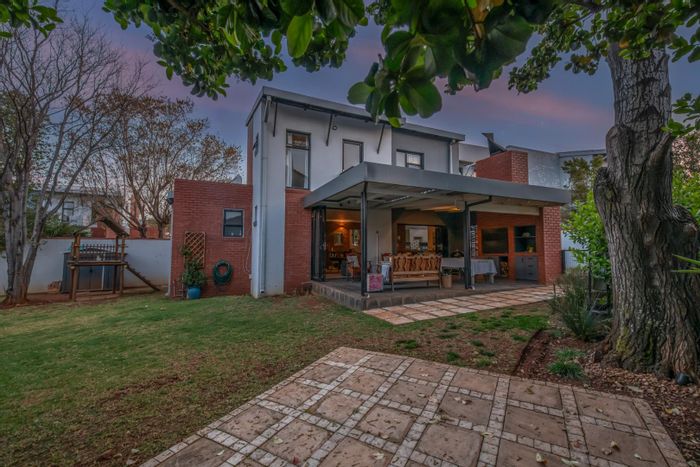 Property #2428404, Townhouse For Sale in Midstream Estate