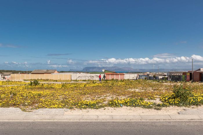 Vacant Land Residential in Tafelsig For Sale: Dual access, near amenities, great potential.