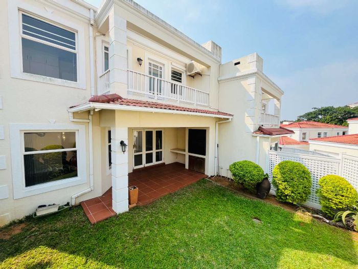 La Lucia Ridge Townhouse For Sale: 3 beds, pool, security, sea views, pet-friendly.