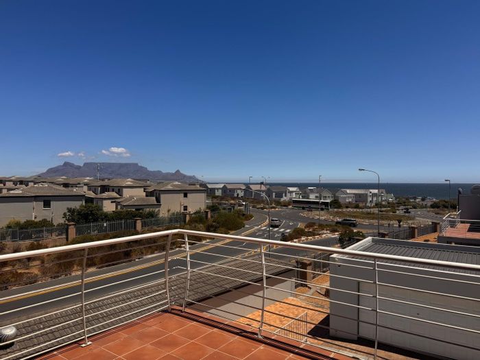 Property #2209395, Apartment for sale in Big Bay