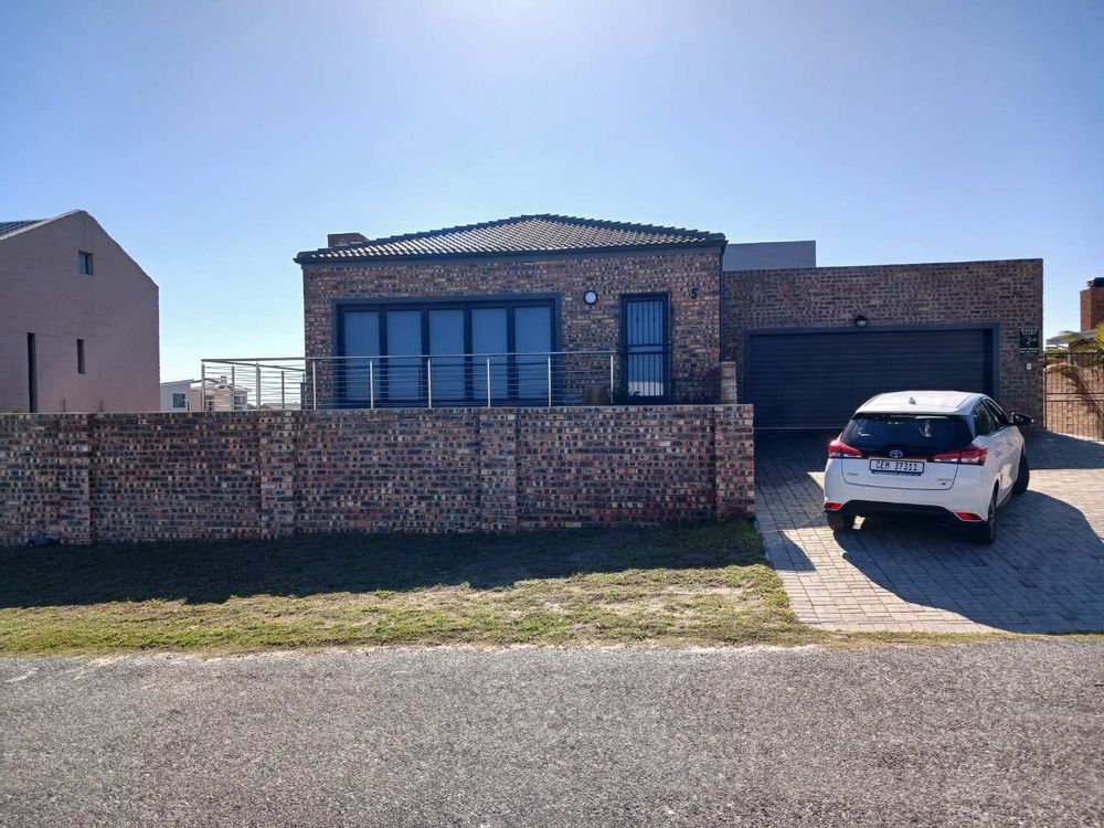 Upmarket House - directly across the Street.