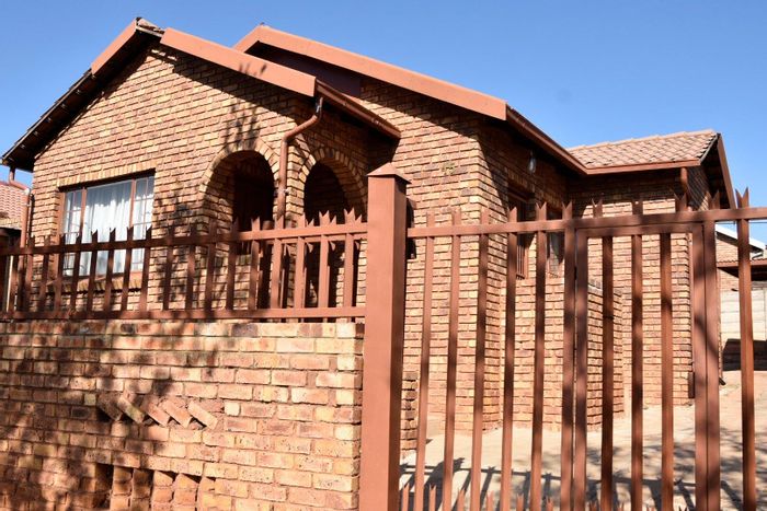 Property #2204691, House rental monthly in Atteridgeville