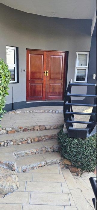 Property #2259234, Cottage rental monthly in Linksfield