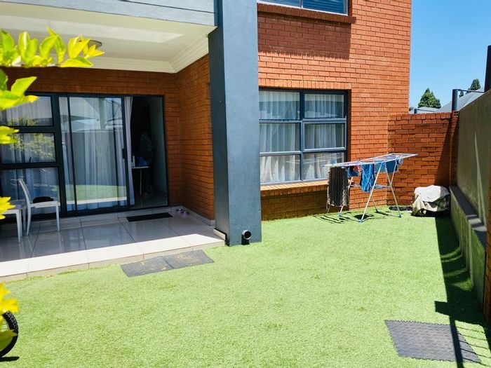 Eveleigh Apartment To Rent: 3 Bedrooms, Gym, Parking, Garden, Fitted Kitchen.