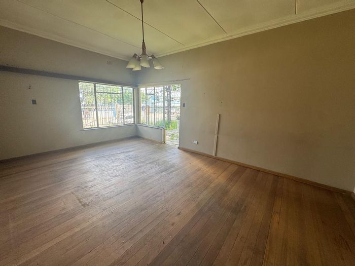 Property #2386971, Office Rental Monthly in Eros