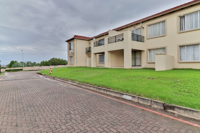 Property #2104787, Apartment sold in North Riding