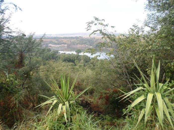 Property #2080980, Vacant Land Residential Sold in Vaaloewer