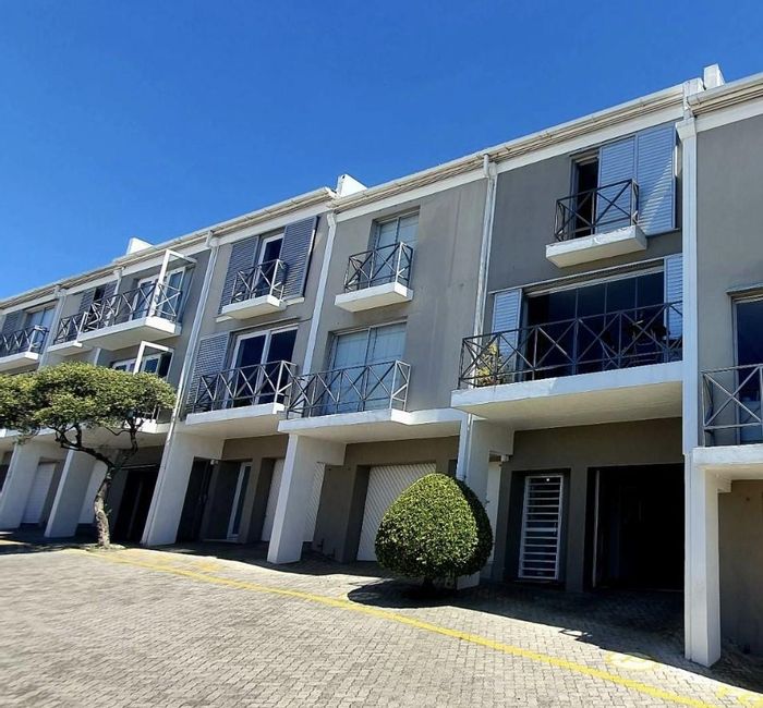 Property #2197254, Apartment rental monthly in Green Point