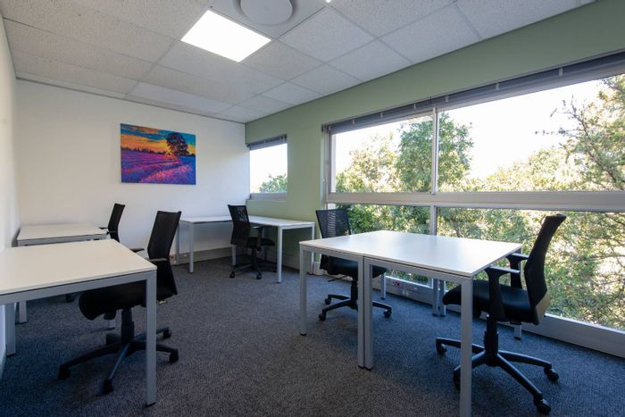 Office To Rent in Paarl North: Private space, shared area, gym access, flexible terms.