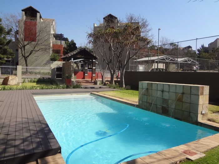 Lonehill Apartment To Rent: 1 Bed, Pool, Tennis Court, 24-Hour Security.