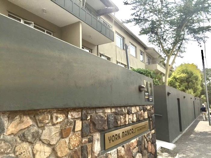 Property #2070760, Apartment rental monthly in Craighall