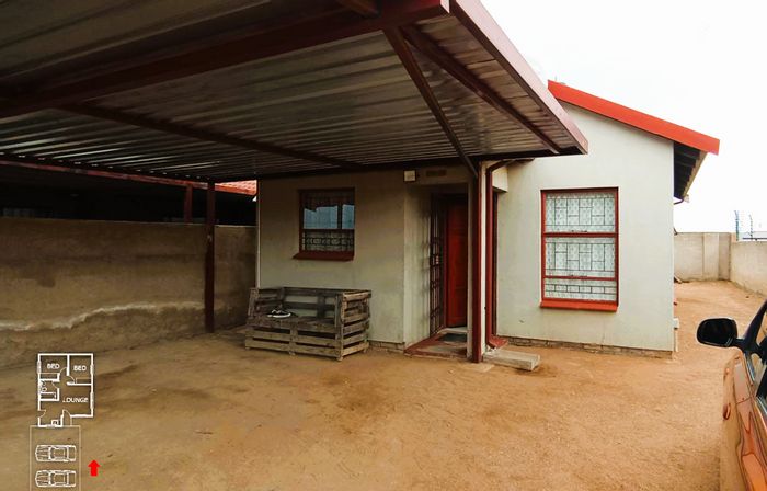 2-Bedroom House For Sale in Soshanguve East with parking and convenient amenities.