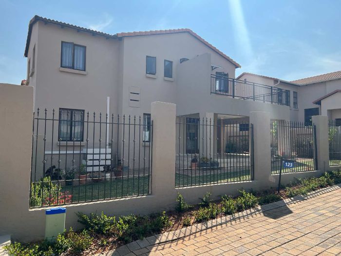 Property #2187418, House for sale in Waterkloof Ridge