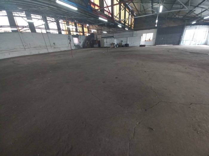 Property #2021444, Industrial rental monthly in New Germany