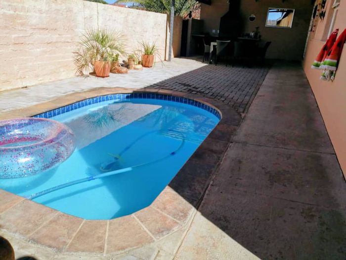 Property #2433736, House For Sale in Olympus Village