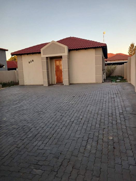 3-Bedroom House To Rent in Nkwe Estate with parking, braai area, and convenience.