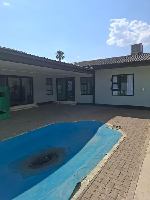 Property #2430309, House For Sale in Academia