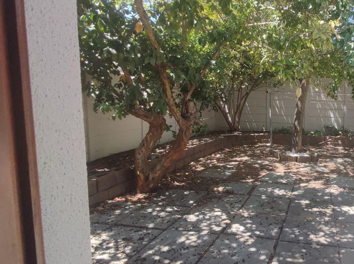 Property #2065085, Garden Cottage rental monthly in Boston