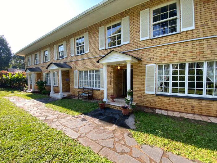 Property #2153278, Townhouse rental monthly in Queensburgh