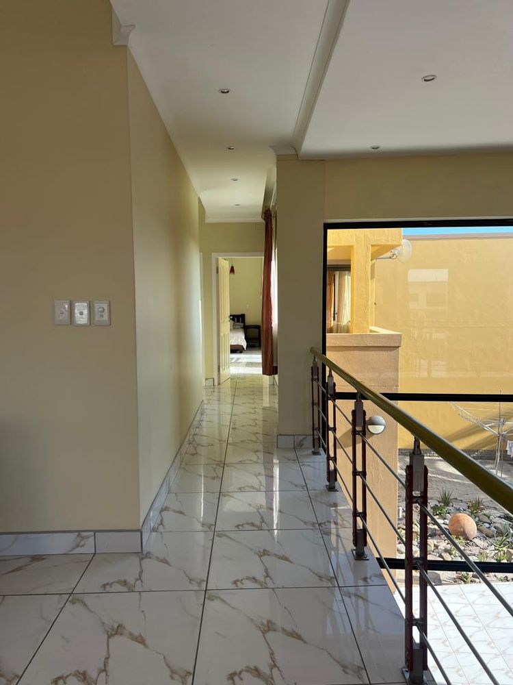 corridor to bedrooms