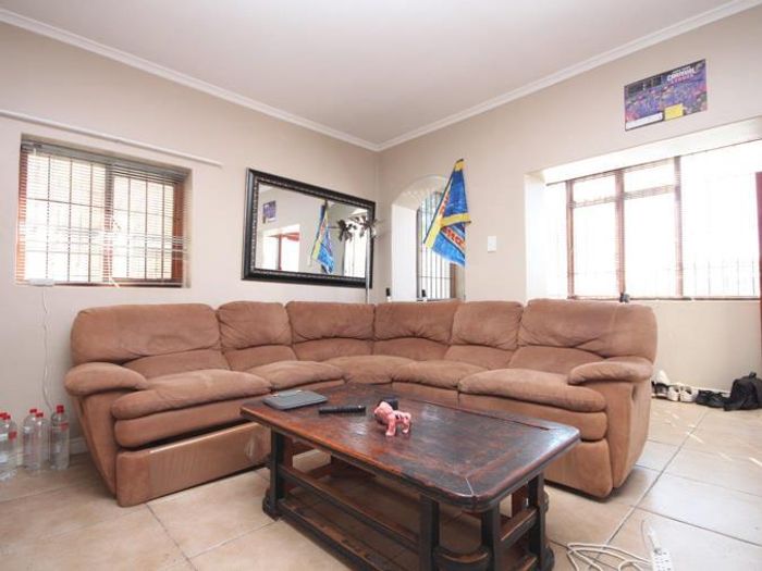 Property #2259547, Apartment rental monthly in Green Point