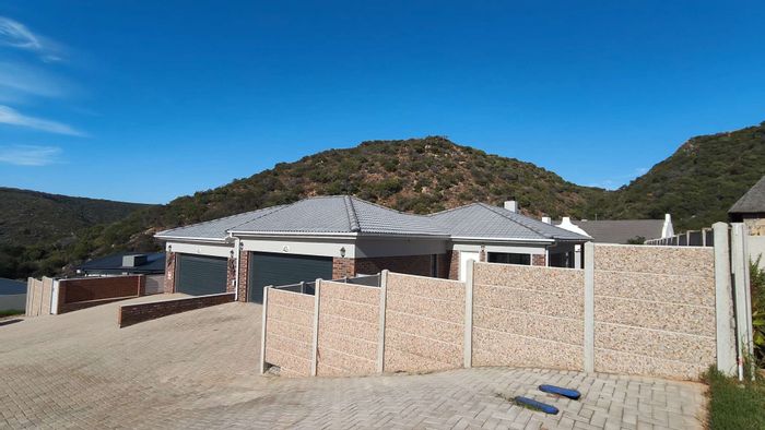 Property #2217656, Townhouse Rental Monthly in Island View