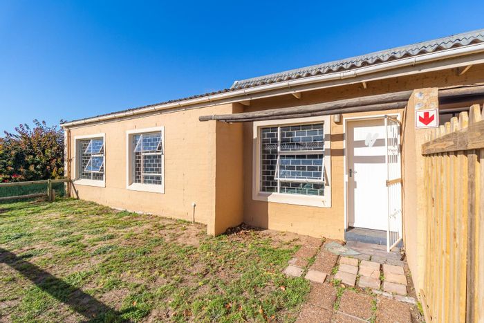 Property #2149915, Cluster for sale in Sunridge