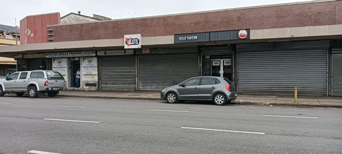 Versatile workshop space to rent in Durban Central, featuring roller shutter access.