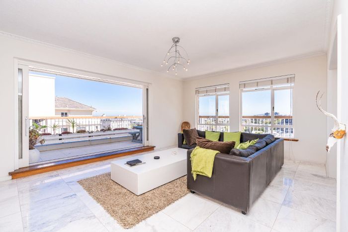 Property #2208990, Apartment for sale in Sea Point