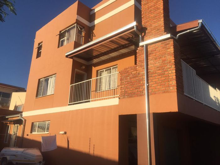 Property #2107381, House for sale in Dorado Park