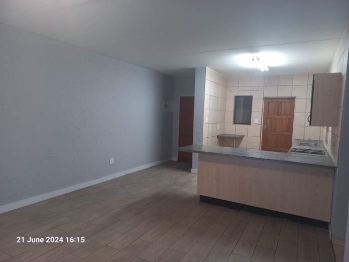 Property #2263734, Apartment rental monthly in Northgate