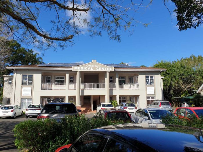 Office To Rent in Hillcrest Central: Medical space with kitchen, utilities included.