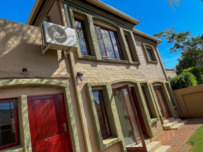 Property #2227085, Townhouse sold in Woodhill Golf Estate