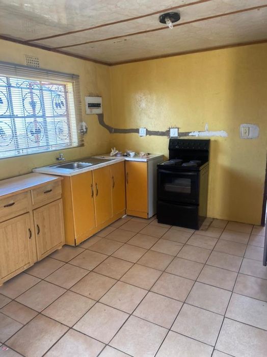 Property #2220967, House for sale in Zondi