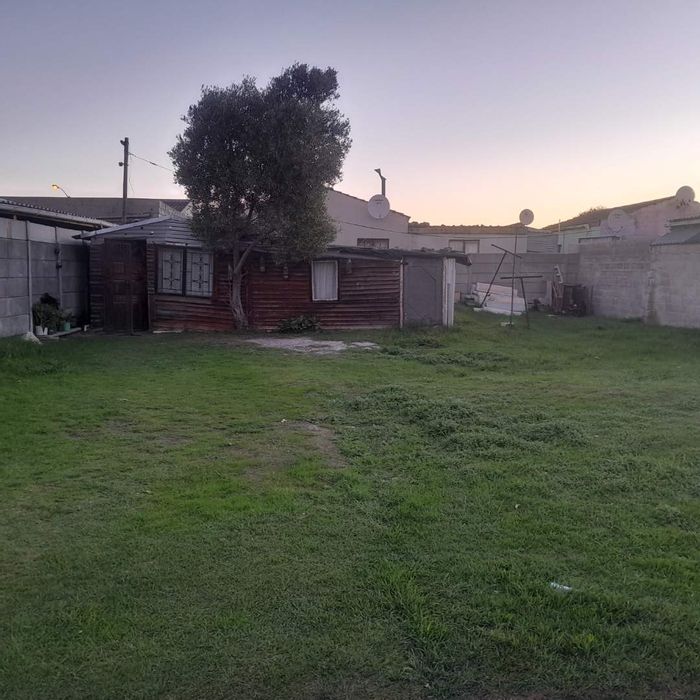 Property #2392431, Vacant Land Residential For Sale in Heather Park