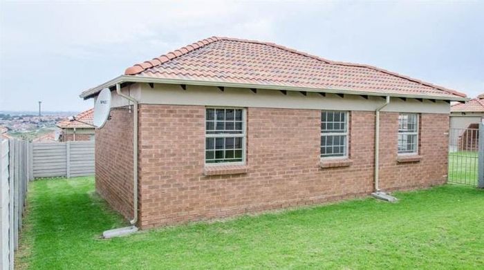 Property #2190545, House rental monthly in Olievenhoutbosch