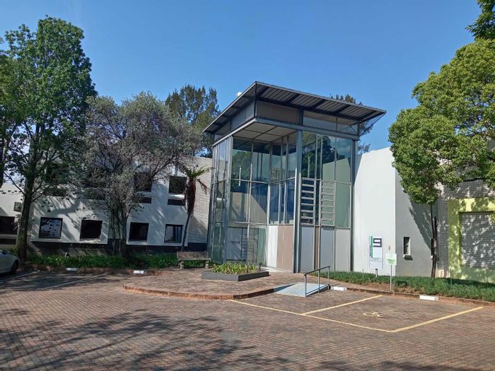 359m2 Office to Rent in Rivonia with balcony and secure access.