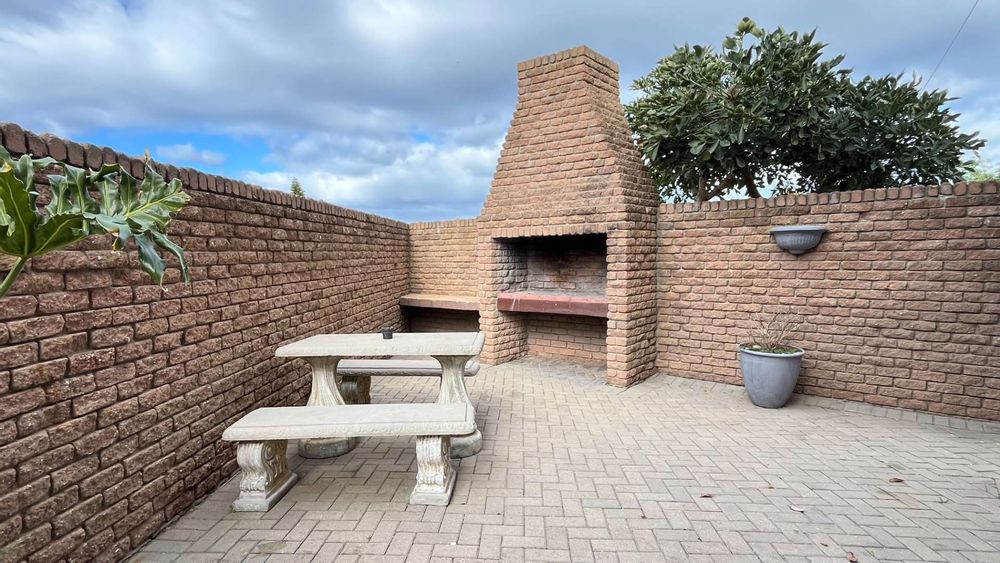 Braai area adjacent to livingroom