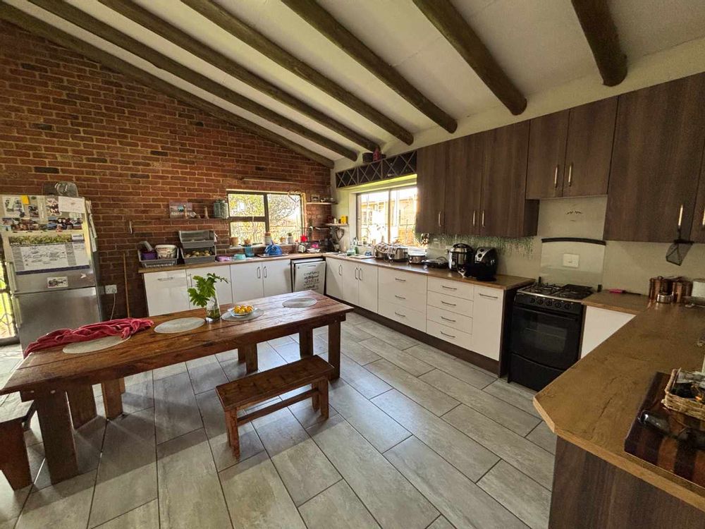 Second house kitchen 