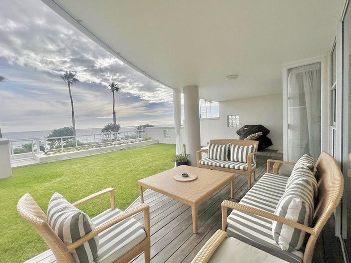 Property #2142083, Apartment rental monthly in Bantry Bay