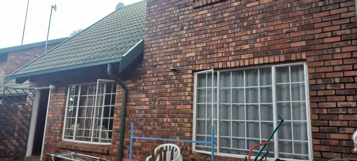 Property #2441048, Townhouse Rental Monthly in Wapadrand Ext 1