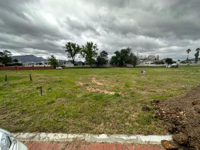 Property #2189617, Vacant Land Residential for sale in Paarl South