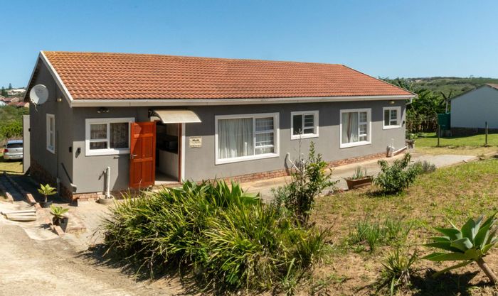 Forest Downs House For Sale: Includes flatlet, sea views, and rental income potential.