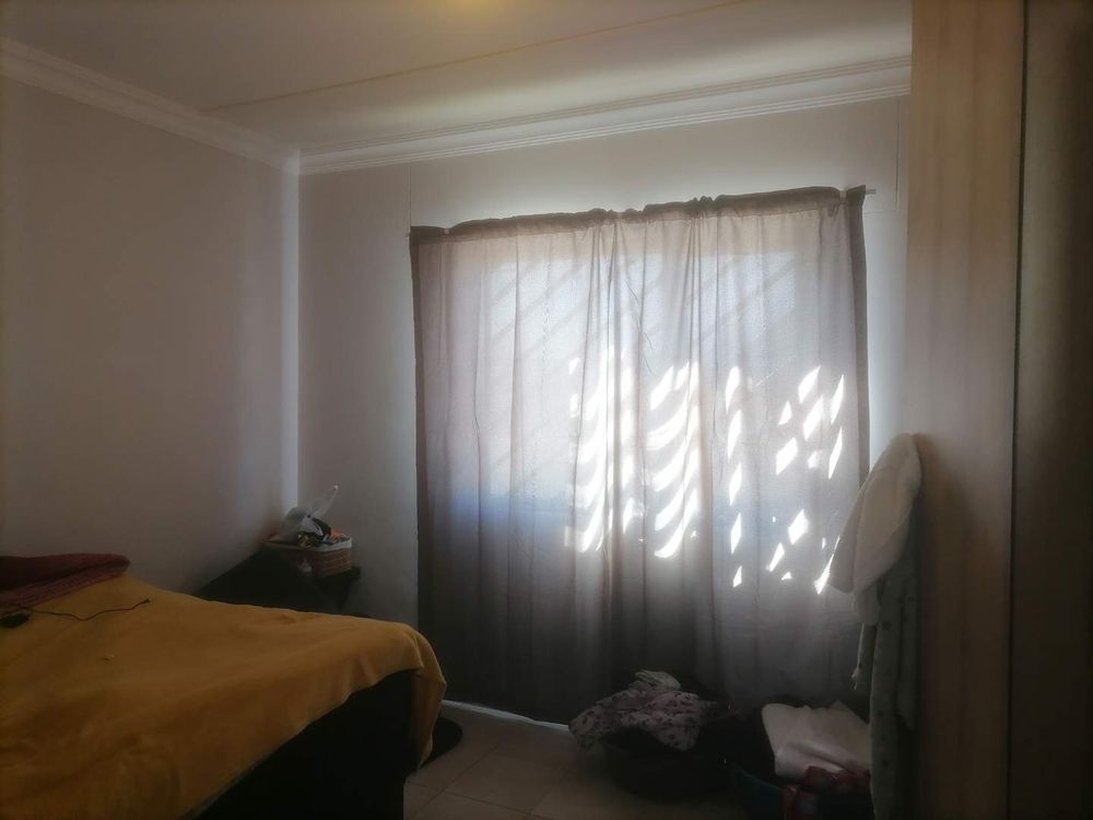 Main Bedroom with Build it Cupboards