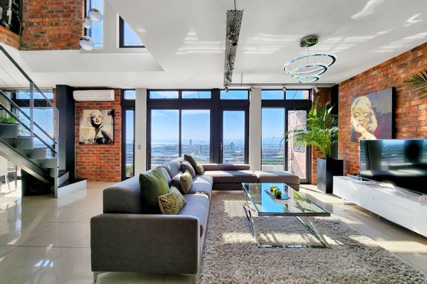 15 World's Most Lavish Penthouses And Your Once In A Lifetime Chance To ... - Industrial Chic Penthouse Condo With Private Banquet Room