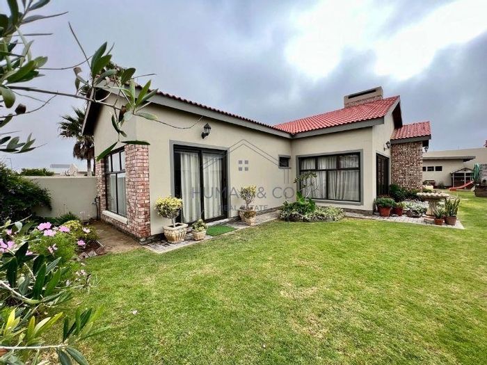 Property #2149442, House sold in Meersig