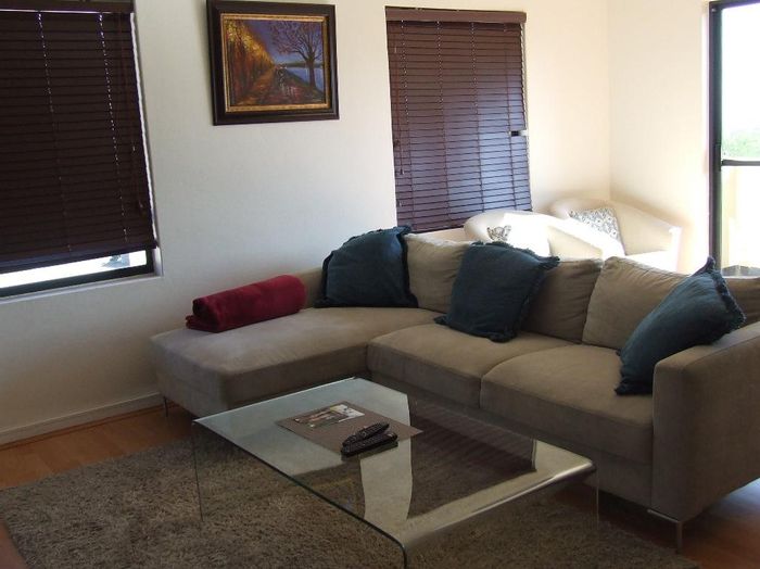 Apartment To Rent in Jackal Creek Golf Estate: 2 beds, pool, 24hr security.