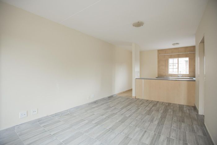 Property #2420153, Apartment For Sale in Newmark Estate